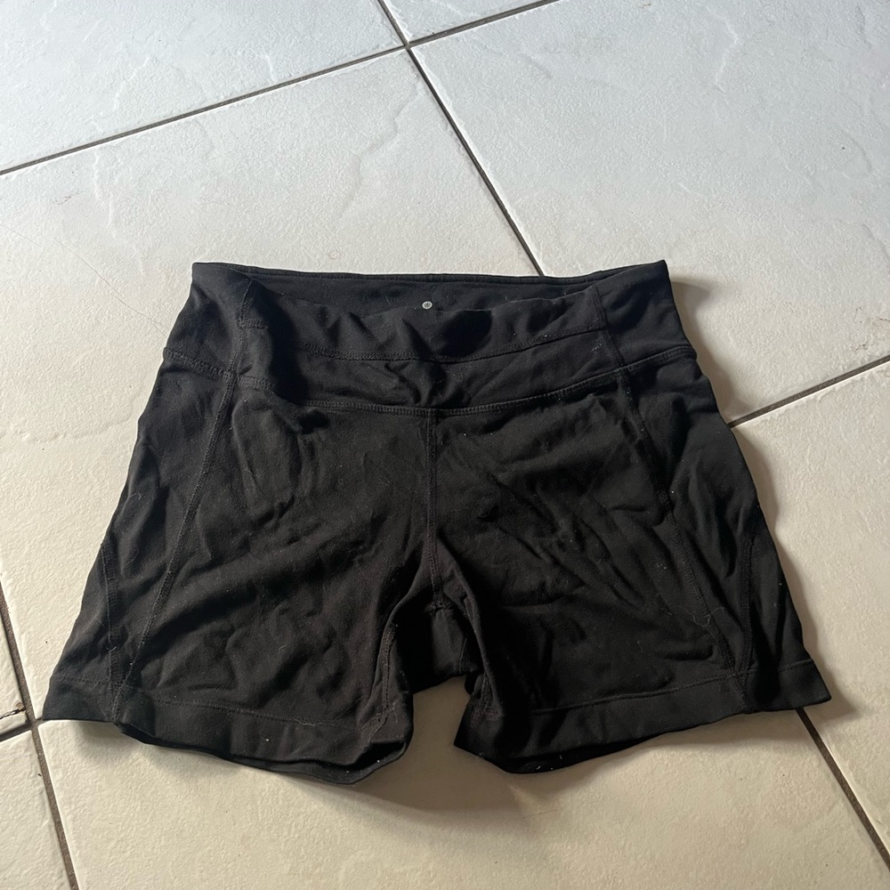 Athleta black shorts M spandex